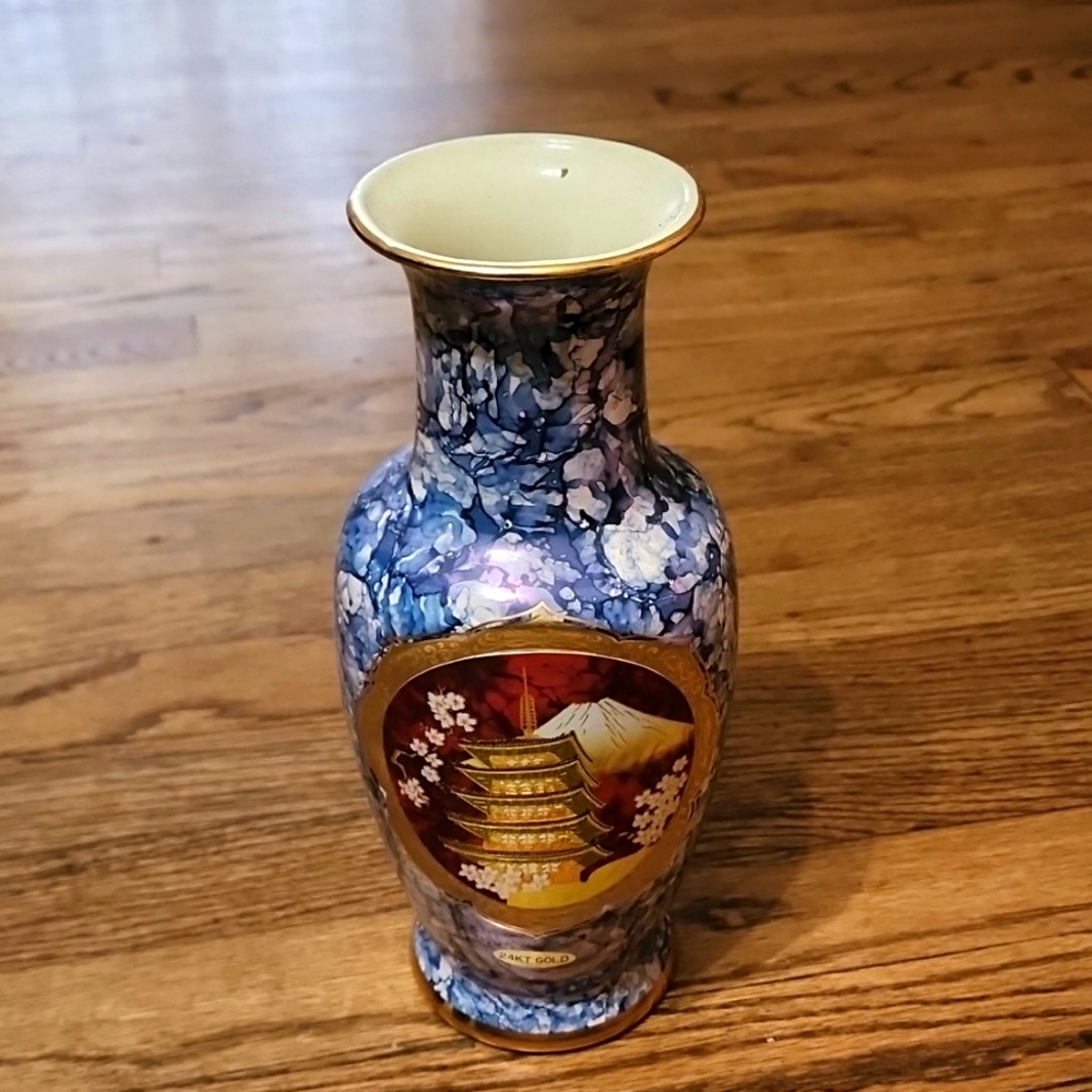 24 KT Gold made in Japan Unique